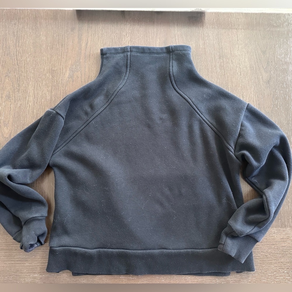 Athleta Girls funnel neck sweatshirt - black